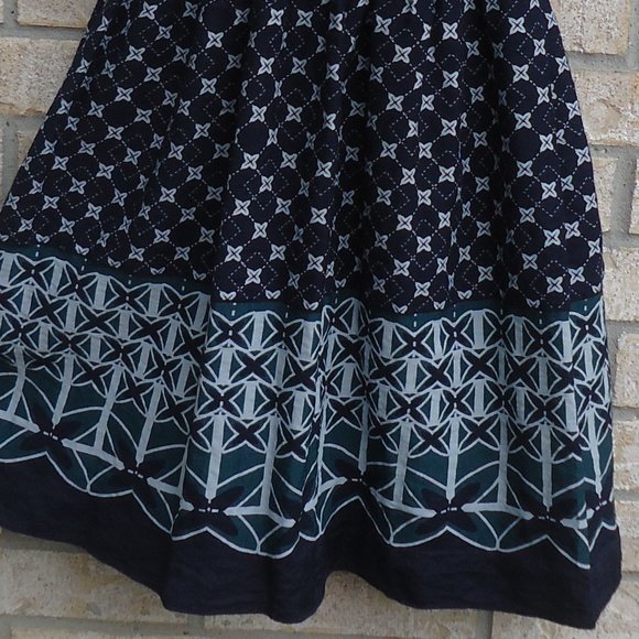 SIZE S. Max Studio Smocked V-neck Fit & Flare Dress. - Picture 15 of 16